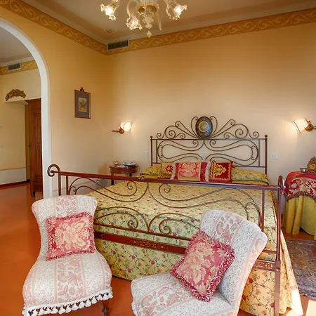 Marsili Hotell 4*